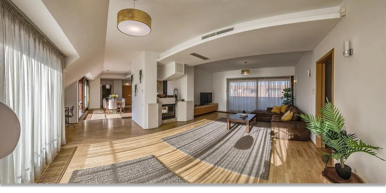 בודפשט Avantgarde Apartments מלון דירות